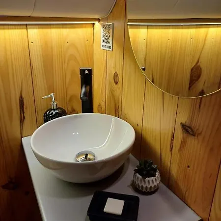 Sleepboat Golden Life 船上ホテル *