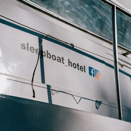 Sleepboat Golden Life Bådhotel *